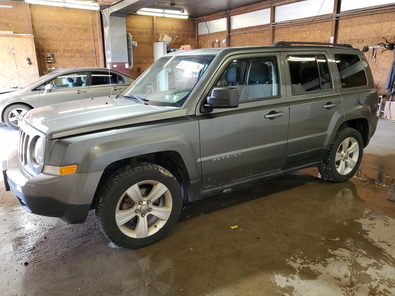 2012 Jeep Patriot Latitude vin: 1C4NJPFA4CD719132