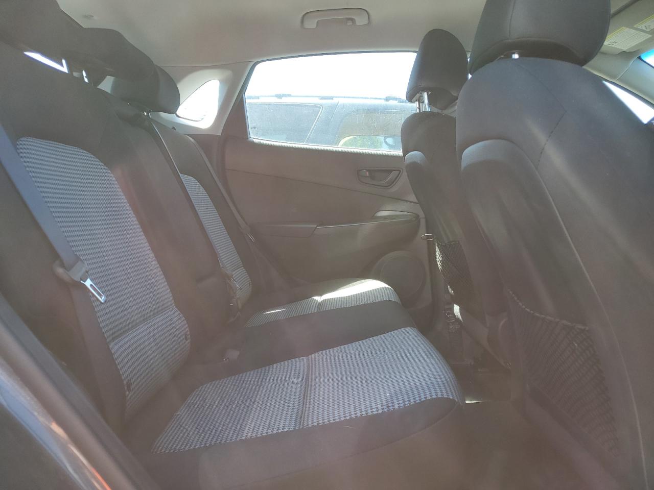 KM8K1CAA6MU689826 2021 Hyundai Kona Se