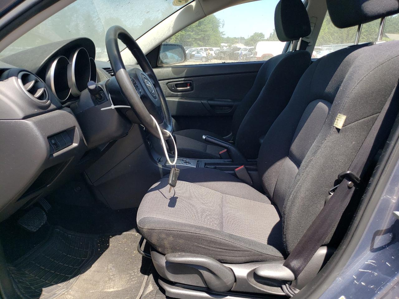 JM1BK32F271768802 2007 Mazda 3 I