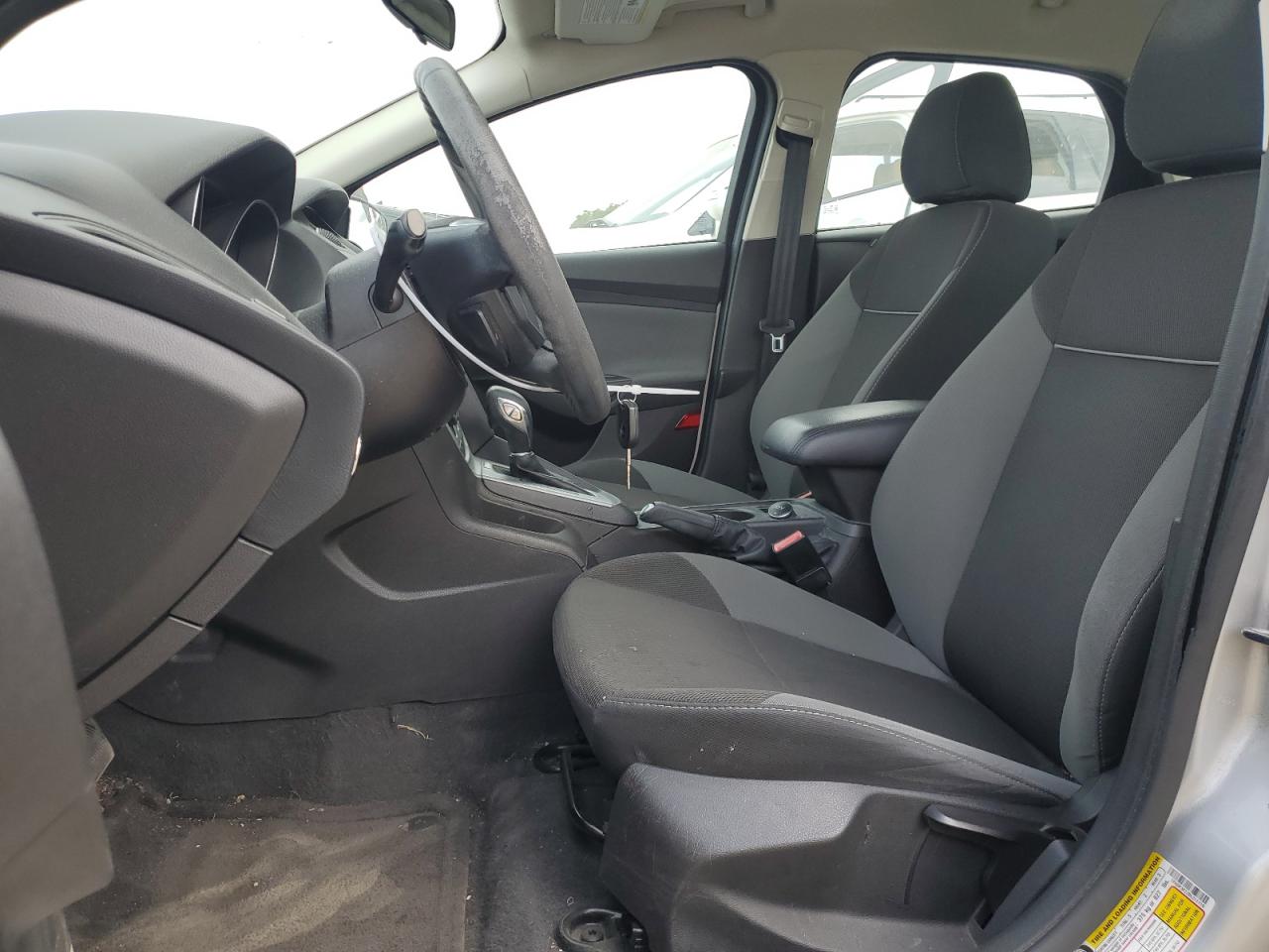 1FADP3F22DL211119 2013 Ford Focus Se