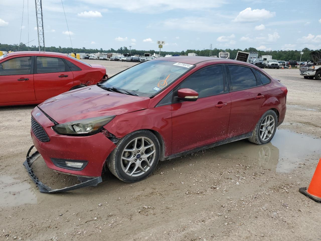 2015 Ford Focus Se vin: 1FADP3F25FL323593