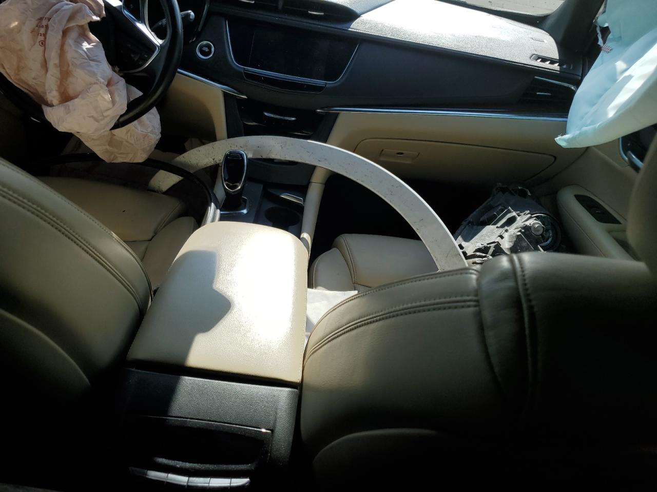 1GYKNCRS1HZ281209 2017 Cadillac Xt5 Premium Luxury