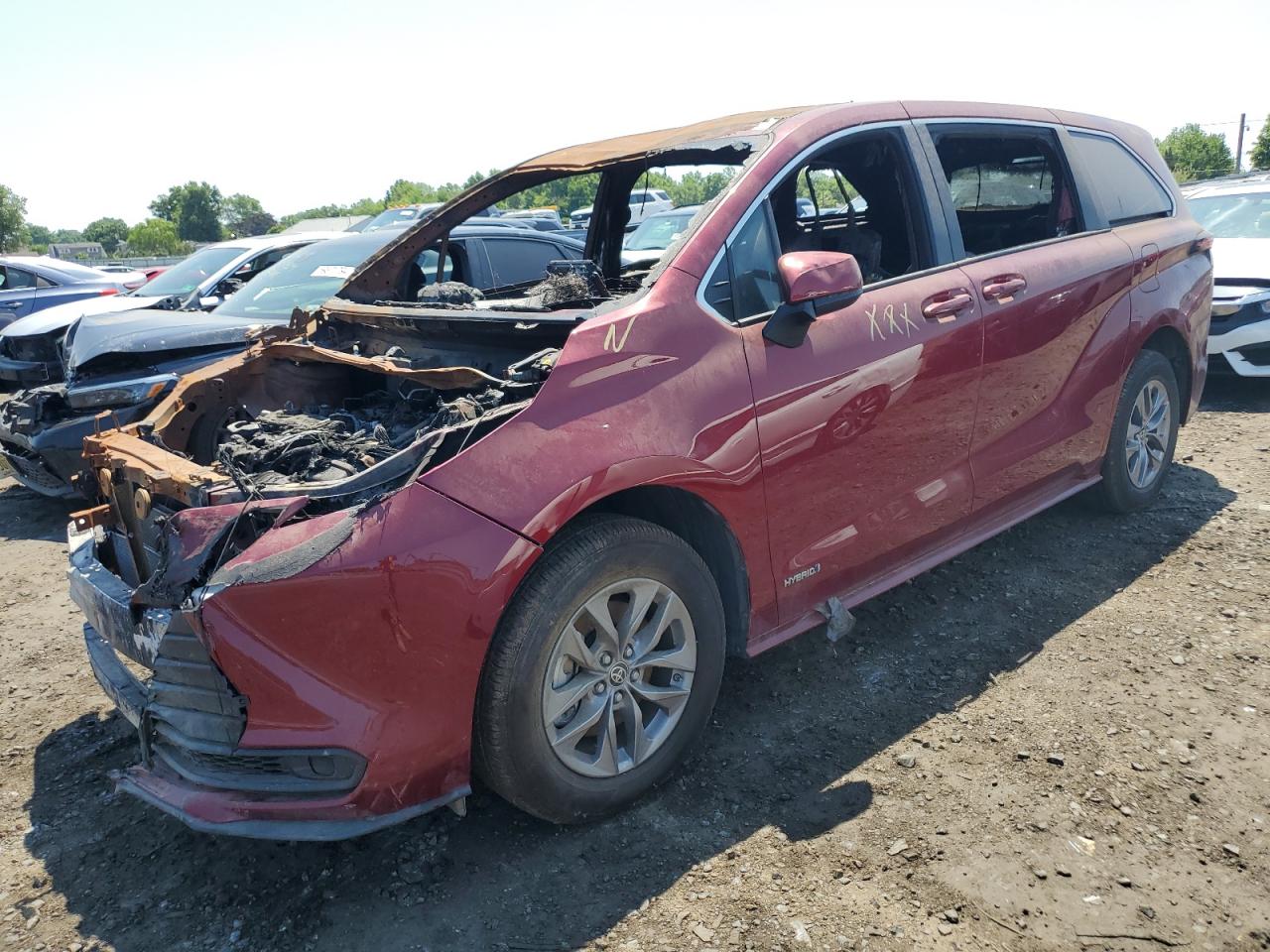 2021 Toyota Sienna Le vin: 5TDKRKEC6MS039921