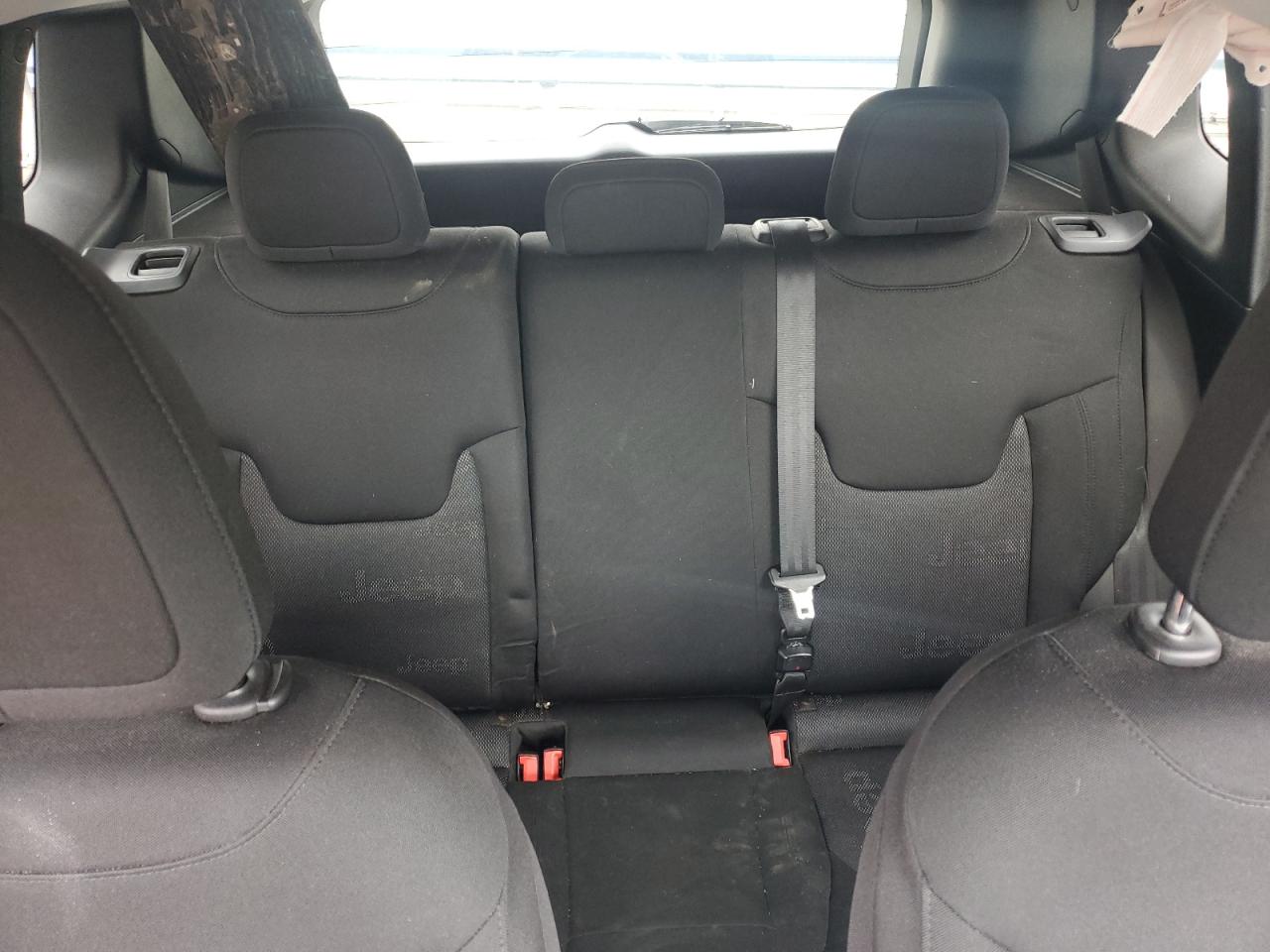 ZACCJBBT7FPC01698 2015 Jeep Renegade Latitude