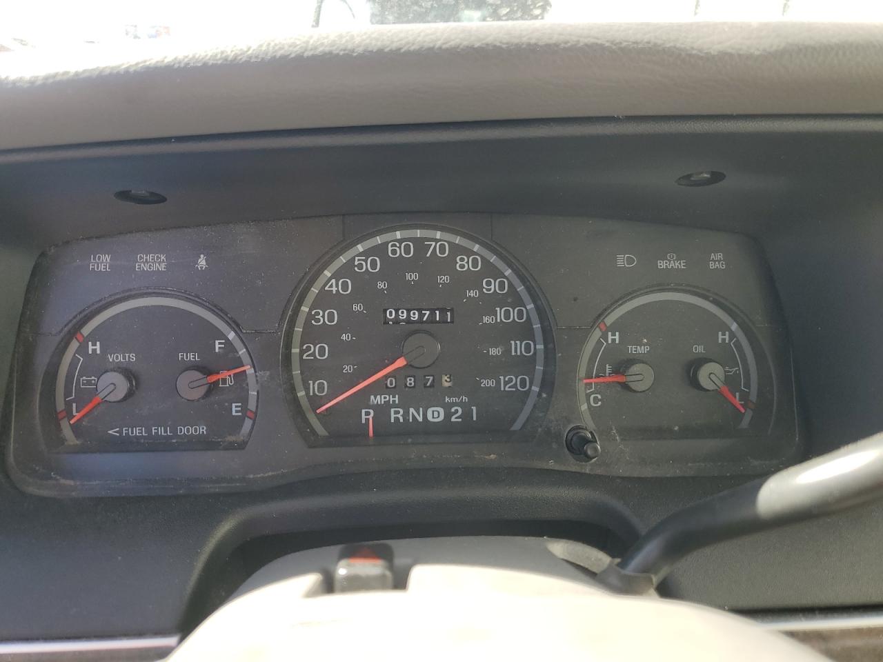 2FAFP73W2XX102514 1999 Ford Crown Victoria