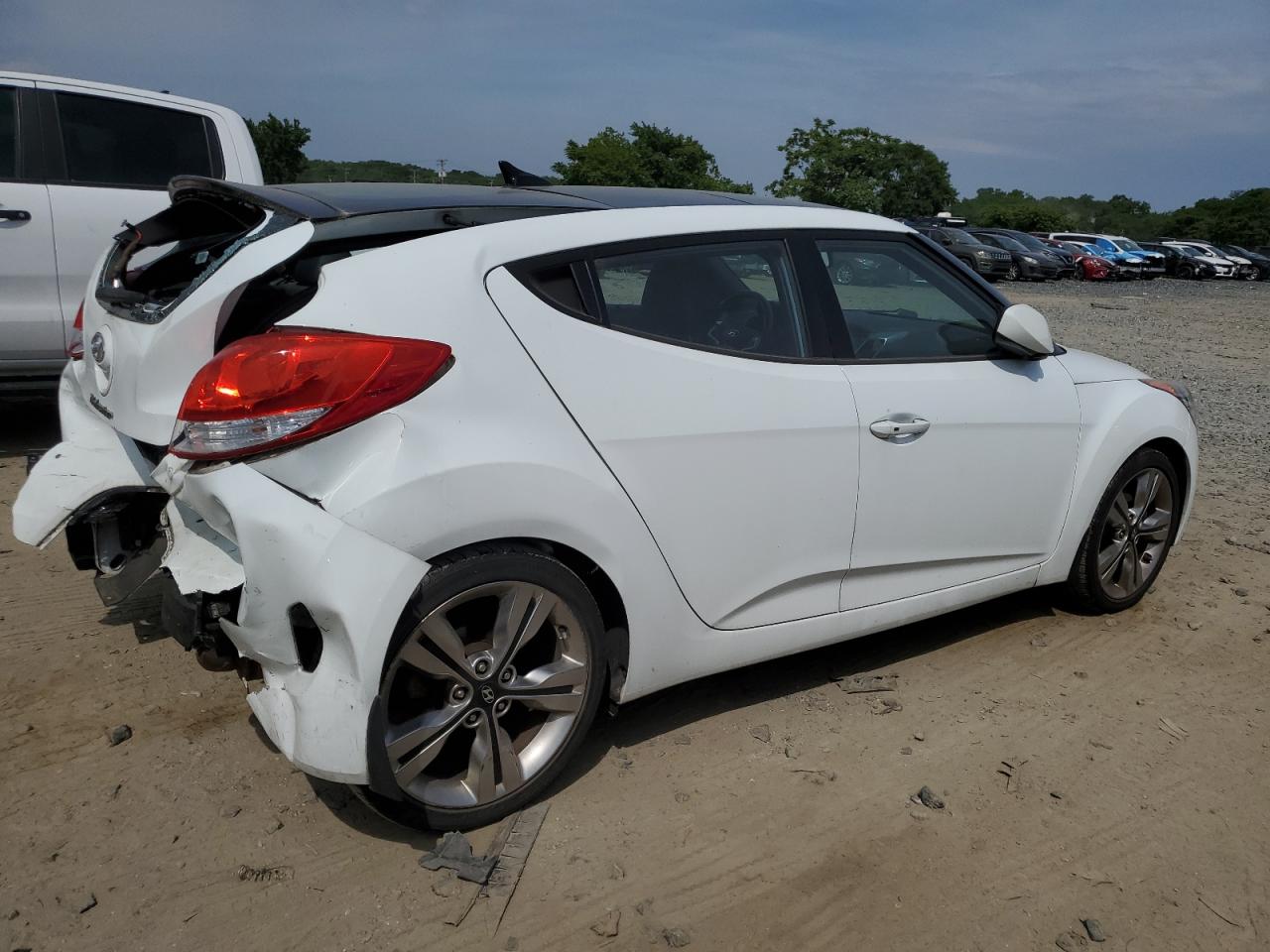 KMHTC6AD5GU250972 2016 Hyundai Veloster