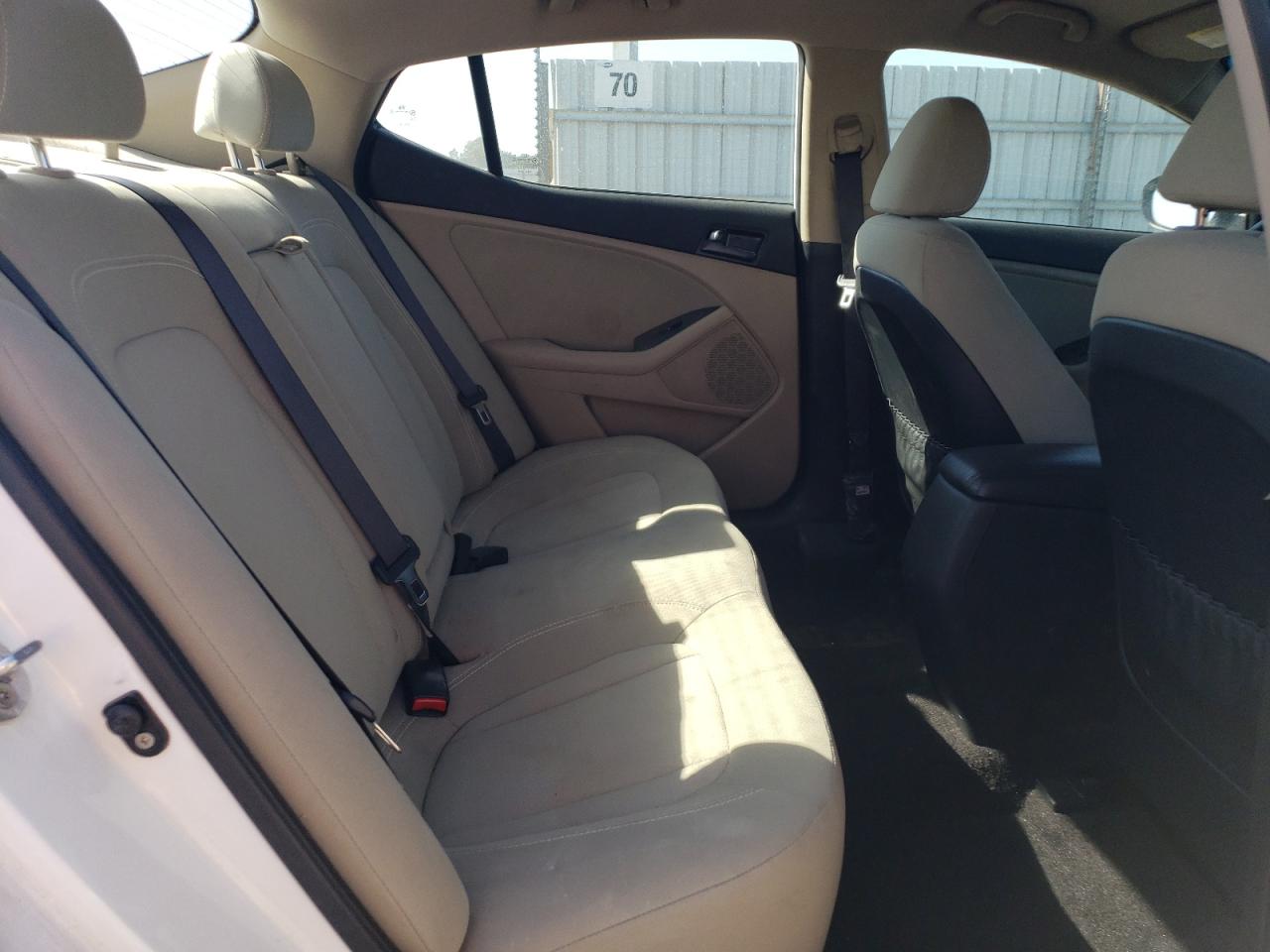 KNAGM4A71B5118292 2011 Kia Optima Lx