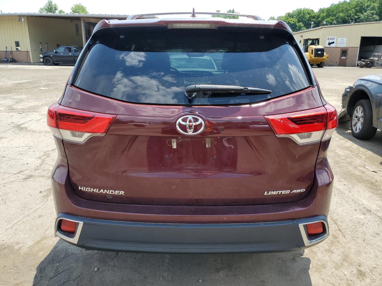 5TDDZRFH7HS431307 2017 Toyota Highlander Limited