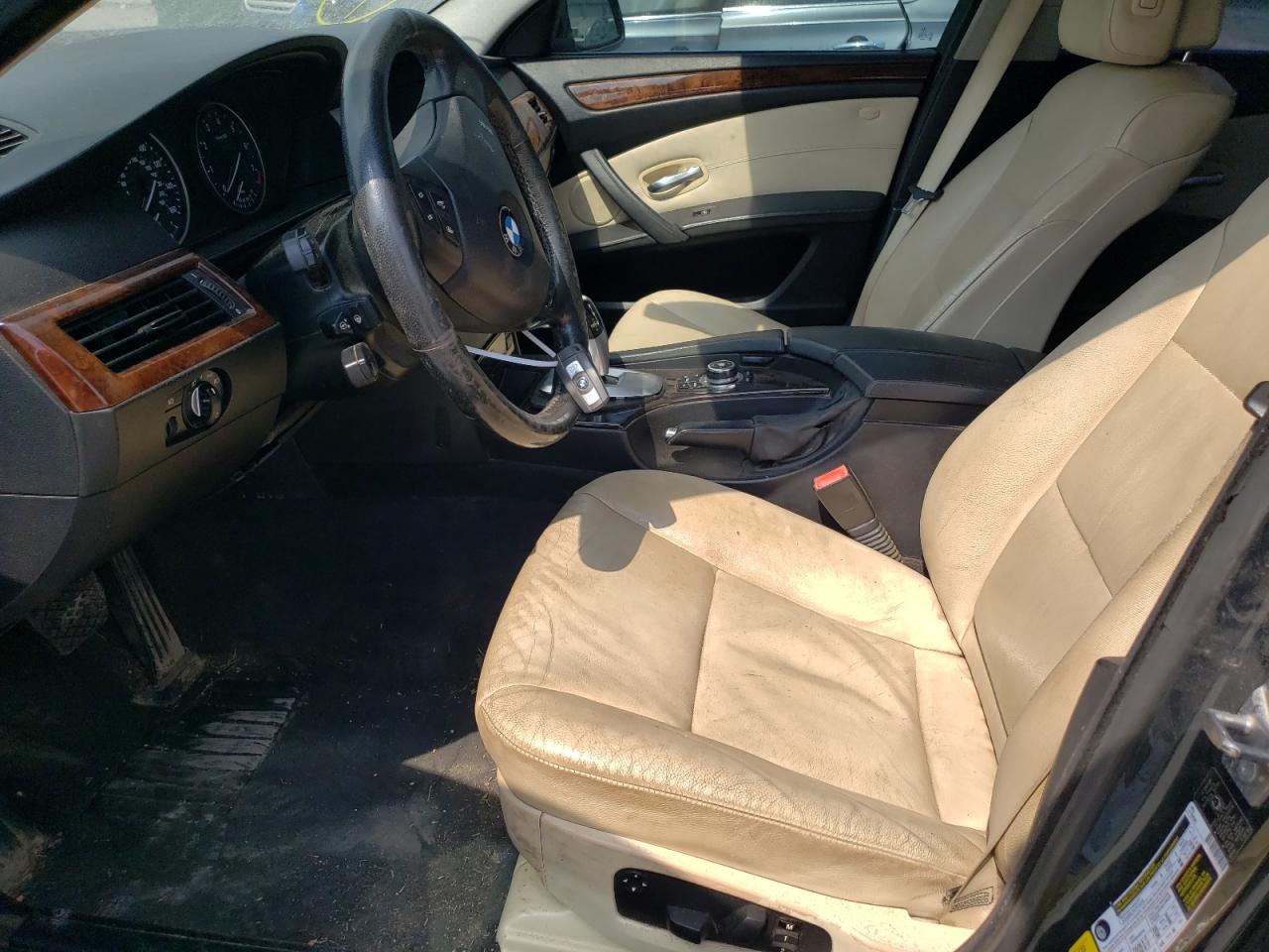 WBANV1C56AC443657 2010 BMW 528 Xi