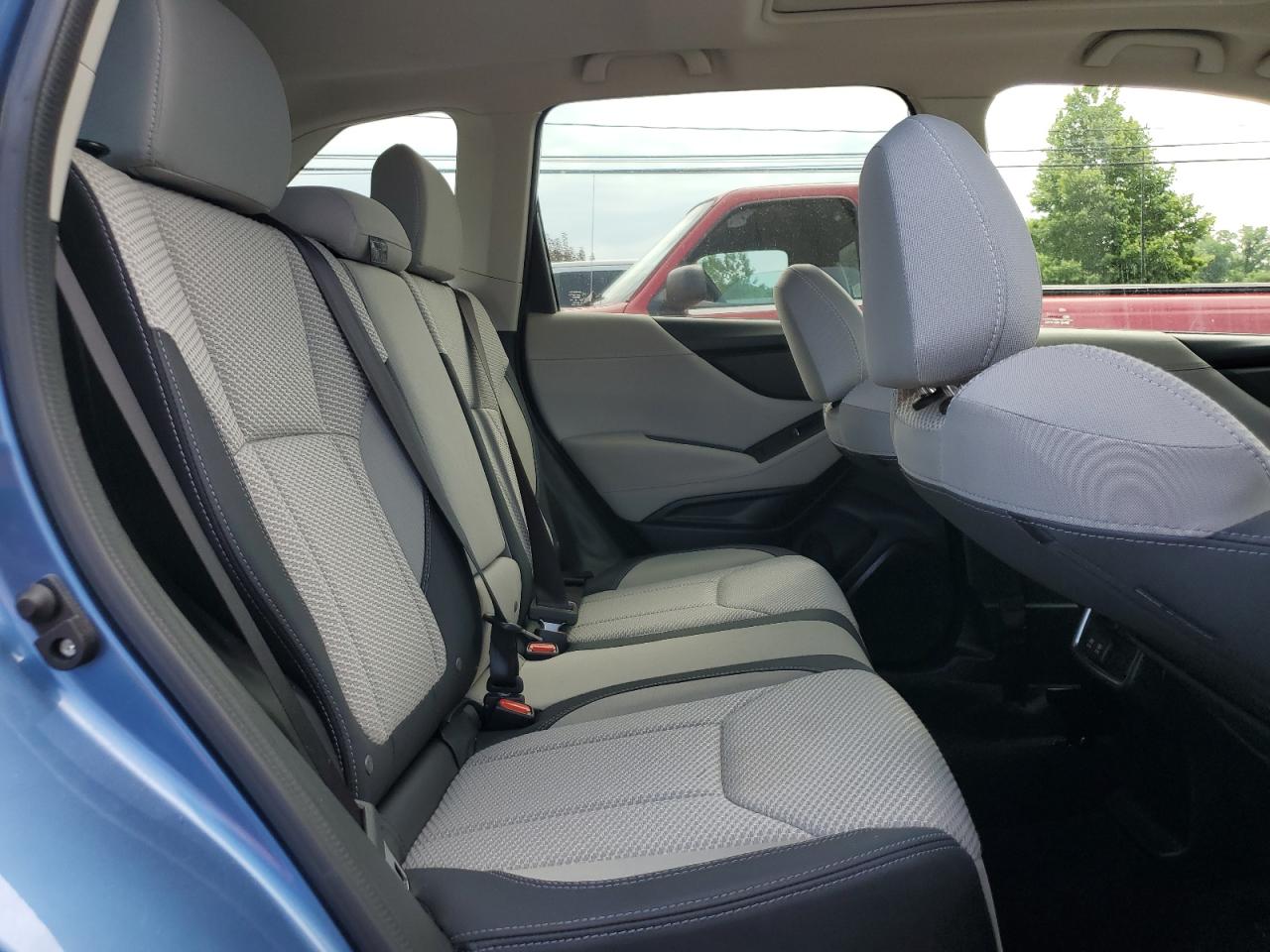 JF2SKAGC5KH426670 2019 Subaru Forester Premium