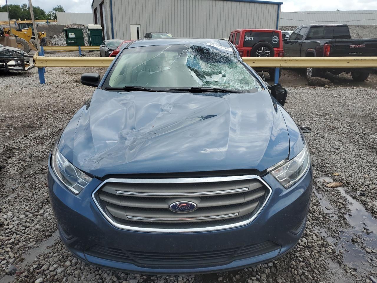 1FAHP2D83JG104877 FORD TAURUS 2018