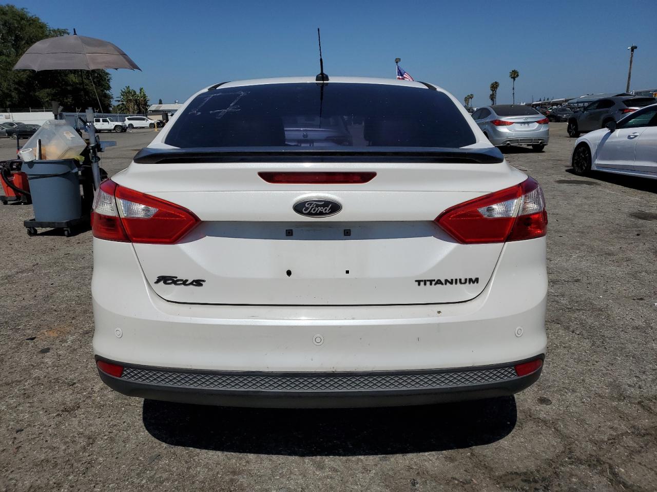 2012 Ford Focus Titanium vin: 1FAHP3J2XCL330415