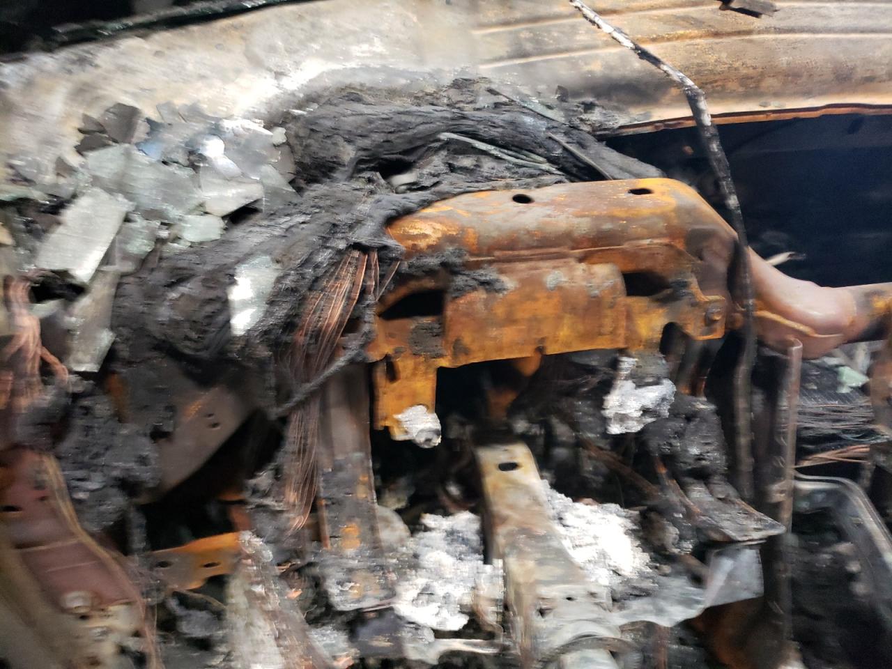 1FAHP2EW7CG104848 2012 Ford Taurus Sel