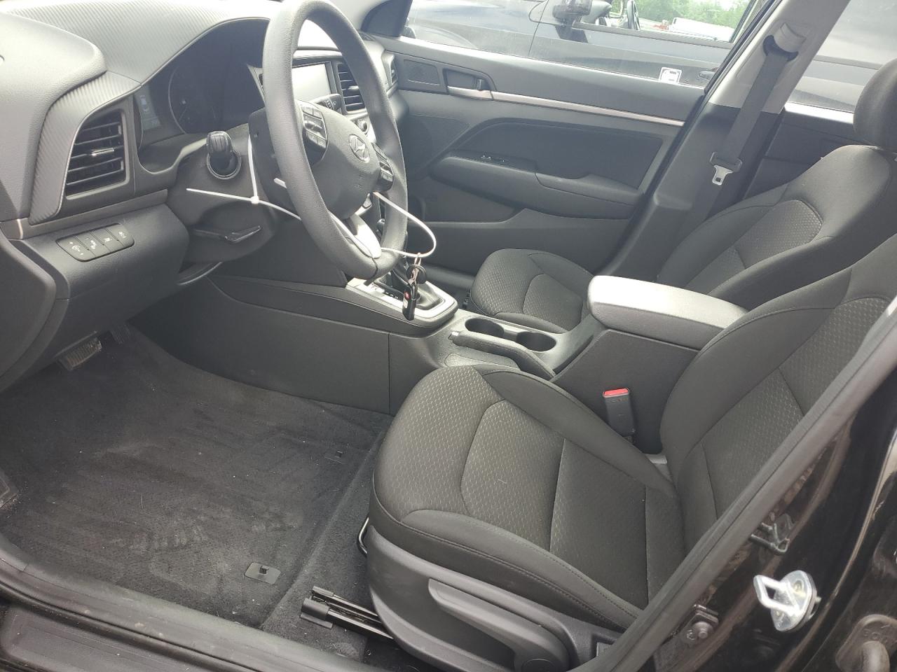 5NPD84LF0KH443949 2019 Hyundai Elantra Sel