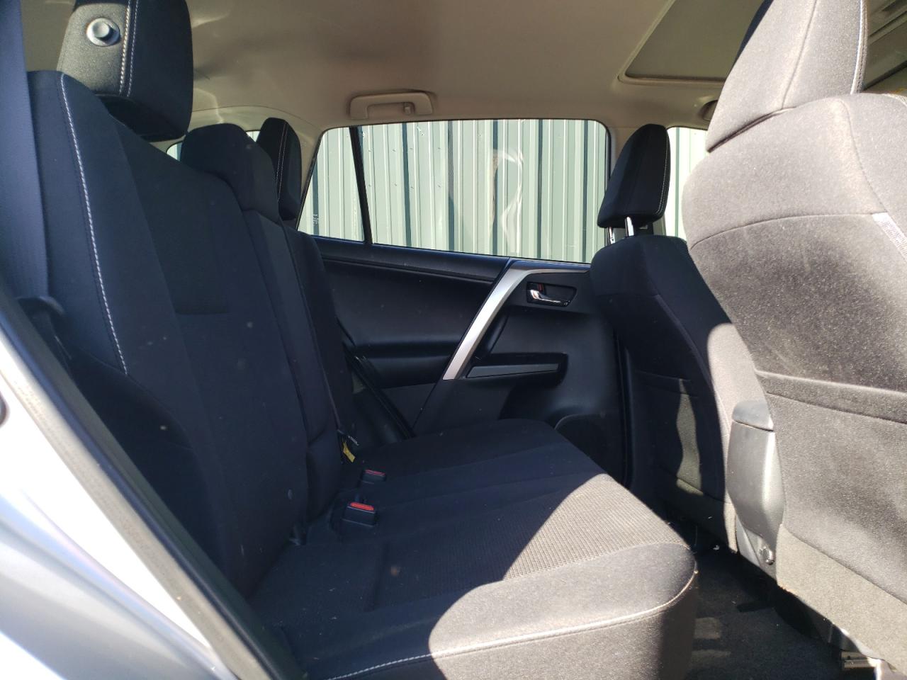 JTMRFREV0JJ205327 TOYOTA RAV4 2018