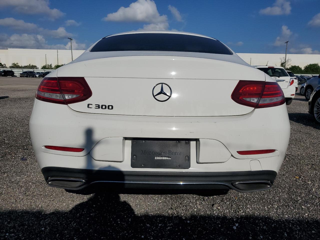 WDDWJ4JB8HF408582 2017 Mercedes-Benz C 300