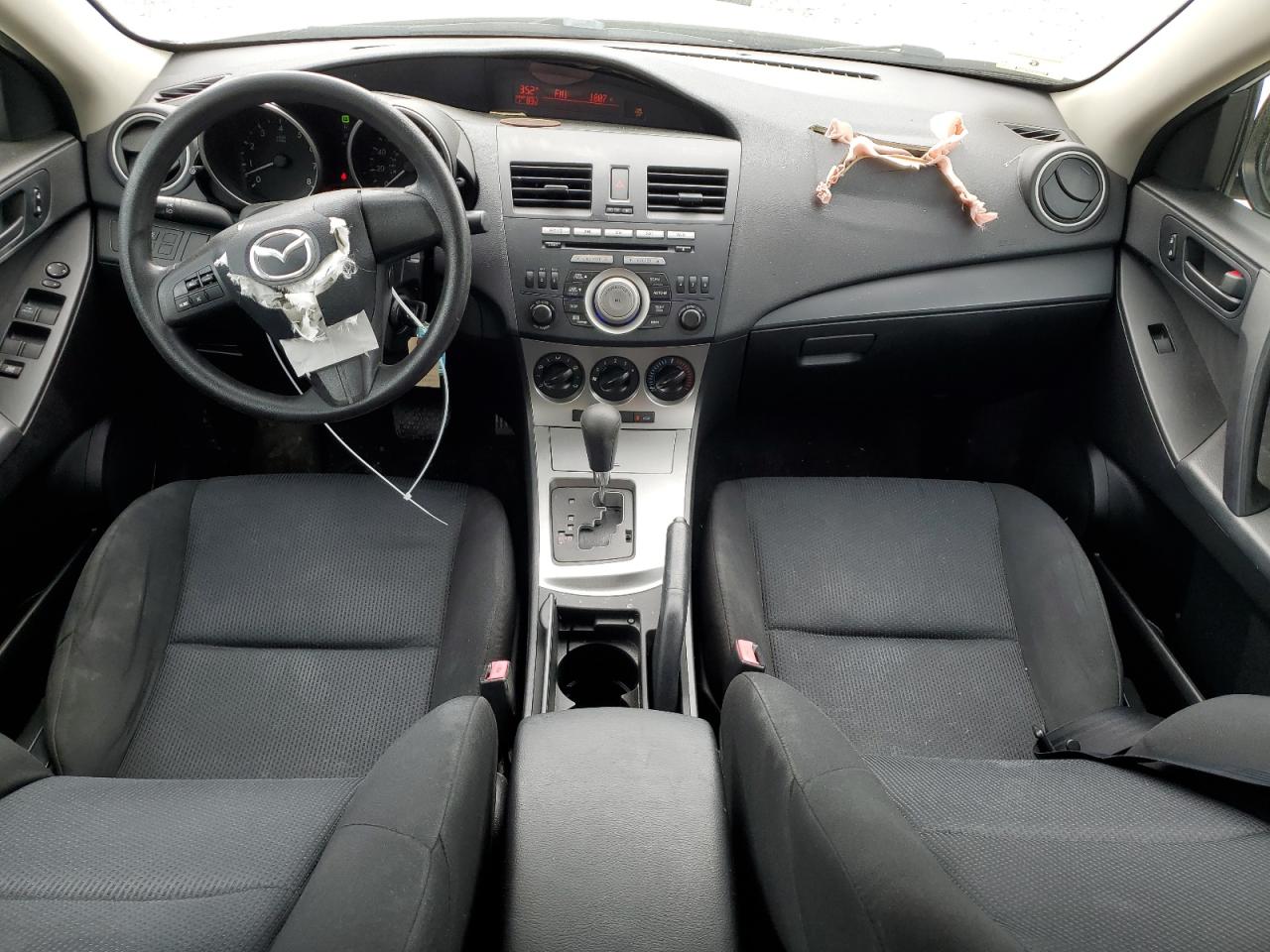 JM1BL1UFXB1408376 2011 Mazda 3 I