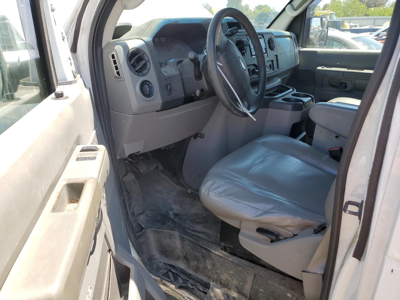 1FTNE1EW0CDA96624 2012 Ford Econoline E150 Van