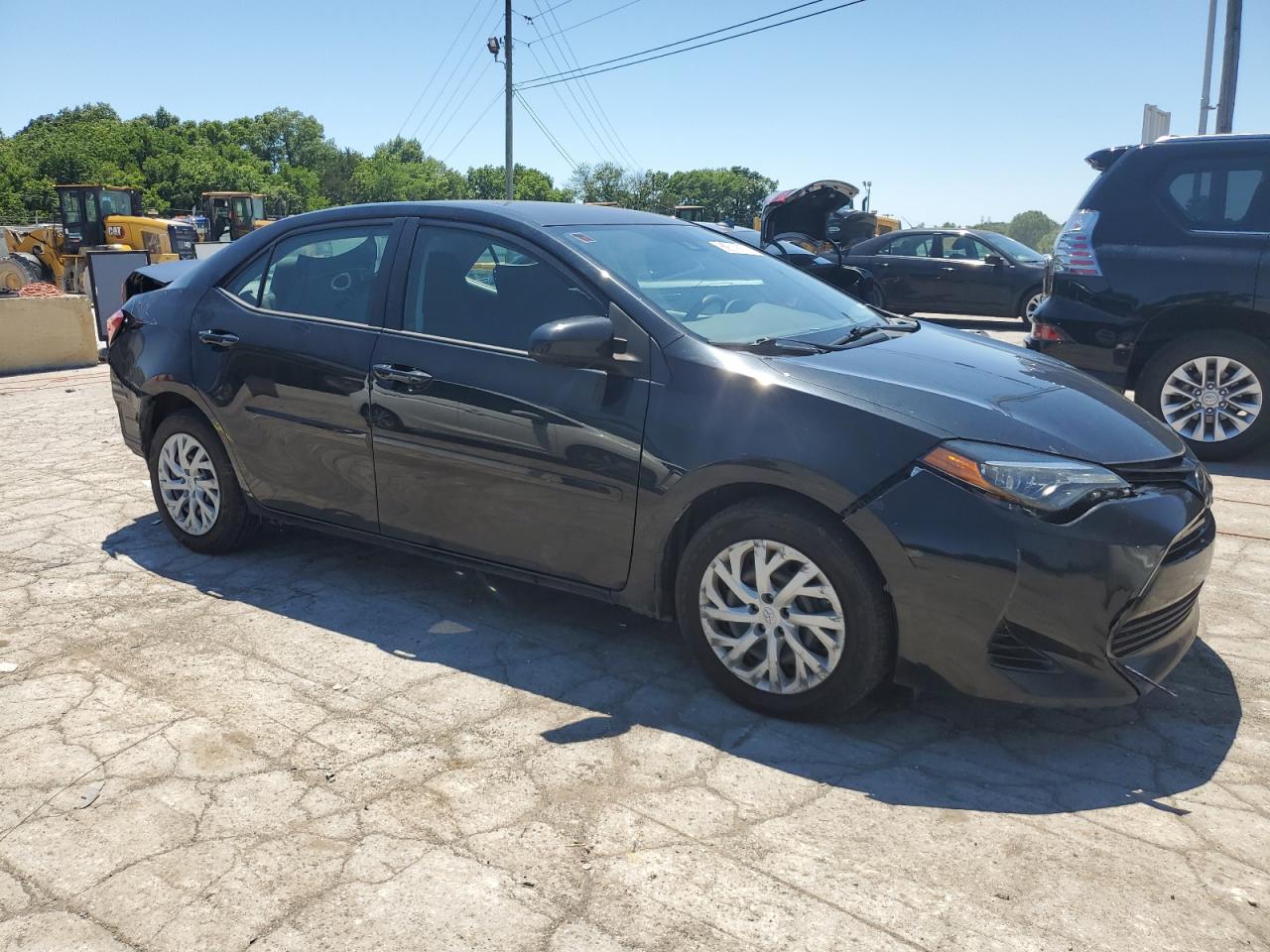 2018 Toyota Corolla L vin: 5YFBURHE3JP851637