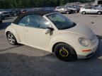 VOLKSWAGEN NEW BEETLE photo