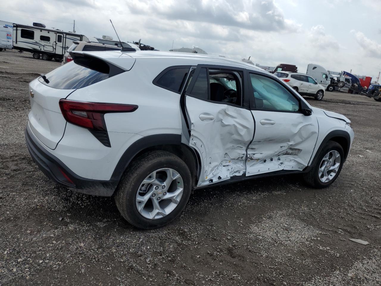 KL77LFE27RC238276 CHEVROLET TRAX 2024