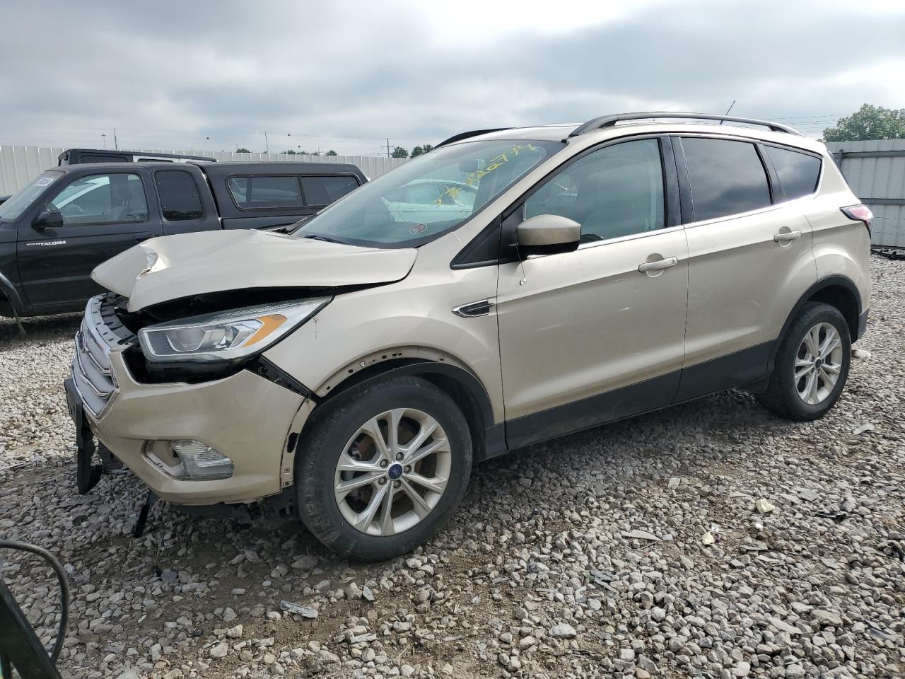 1FMCU0GD4HUC18369 2017 Ford Escape Se