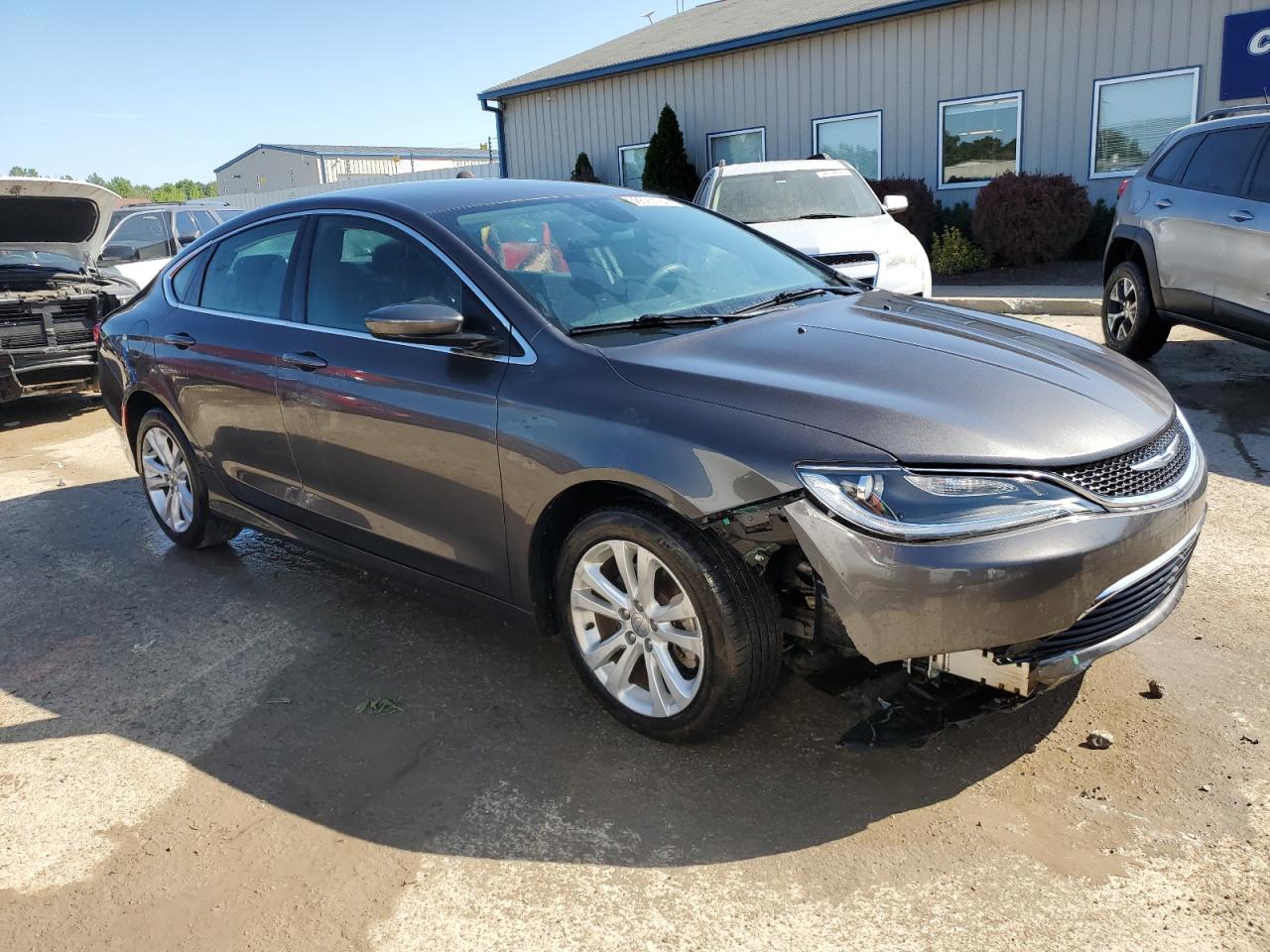 2015 Chrysler 200 Limited vin: 1C3CCCAB1FN667987