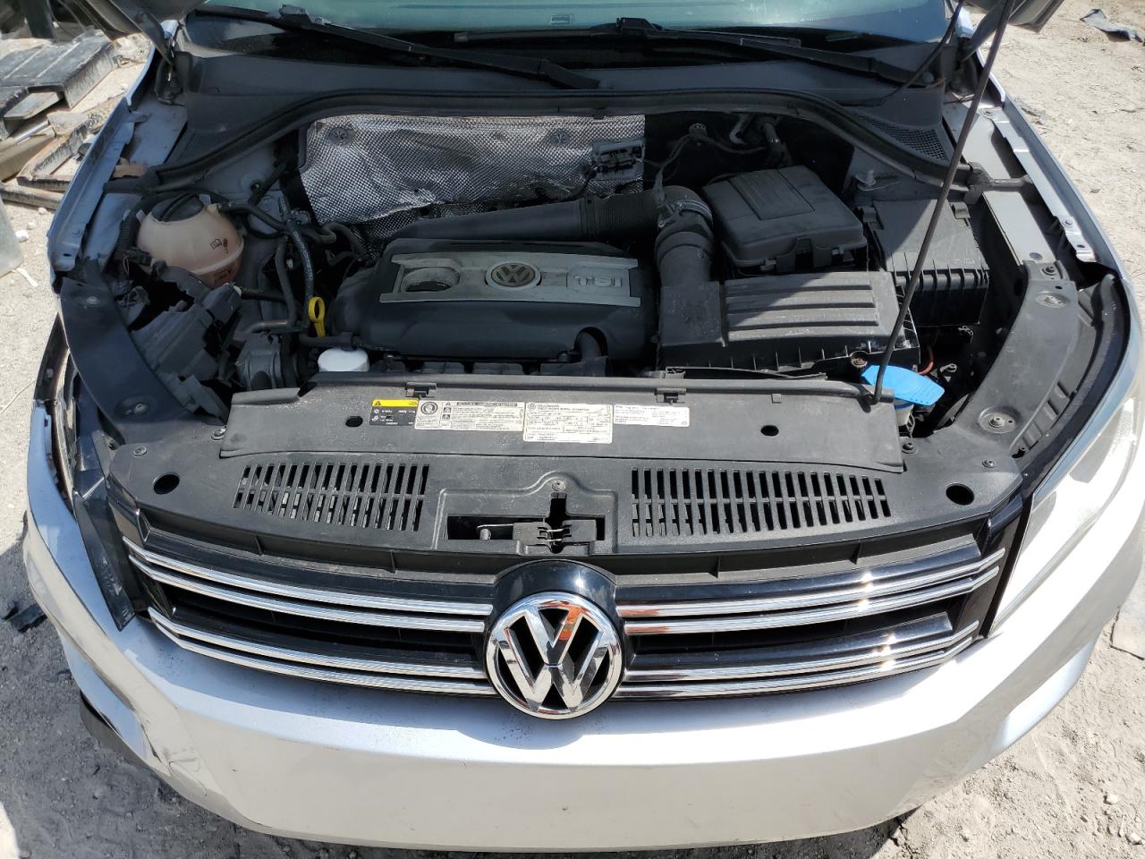 WVGAV7AX9FW512254 2015 Volkswagen Tiguan S