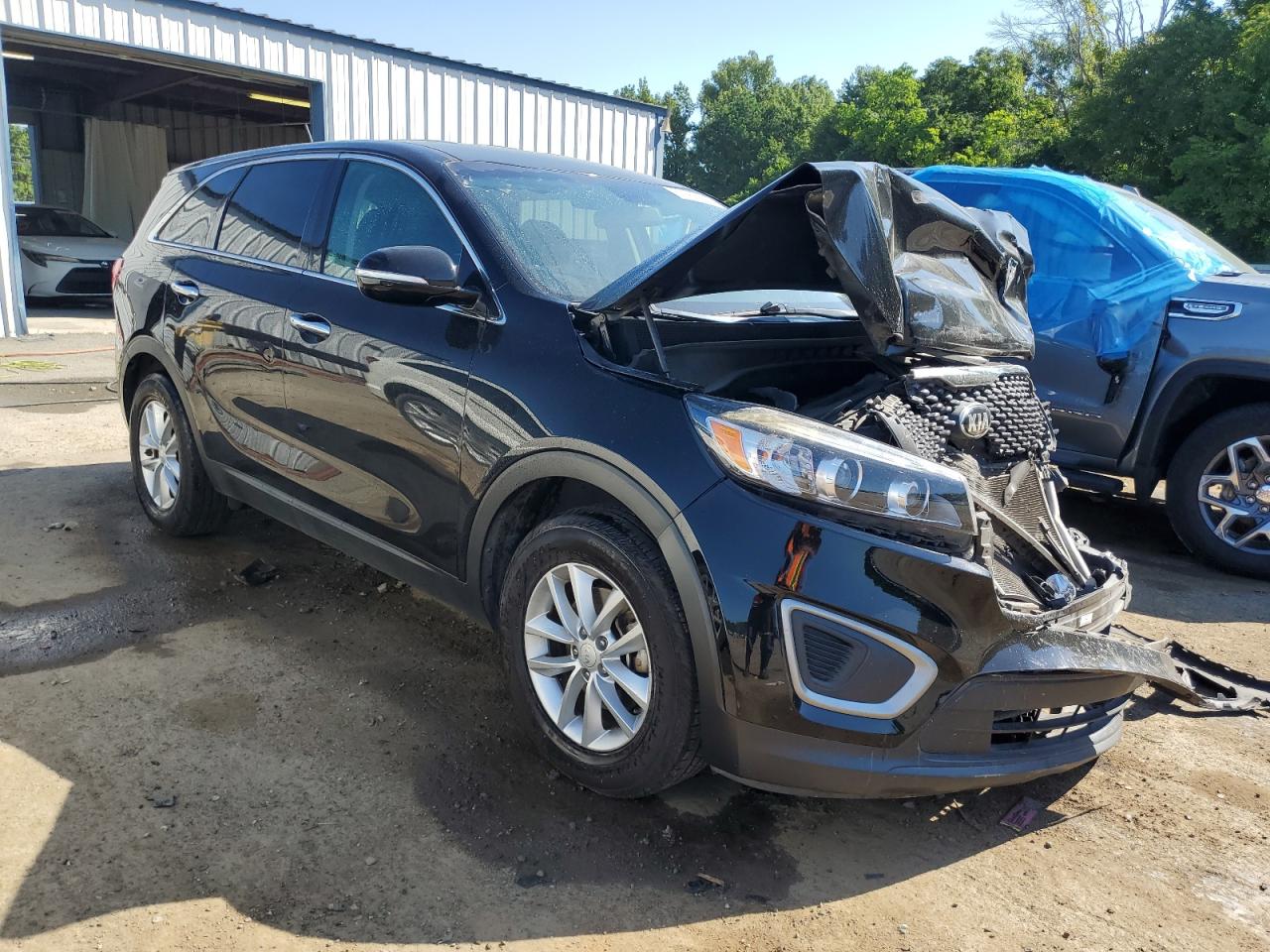 2018 Kia Sorento Lx vin: 5XYPG4A32JG421482