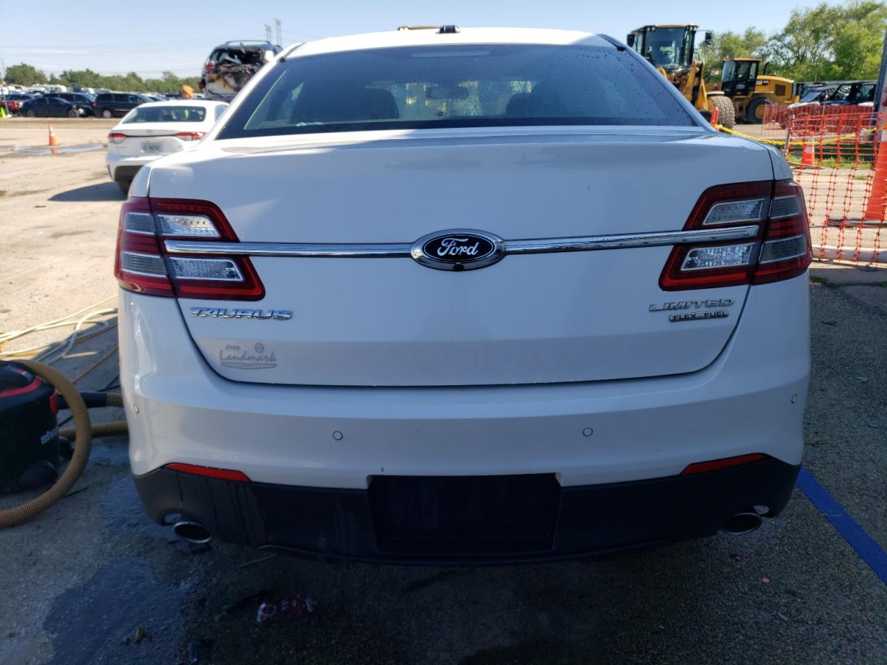 1FAHP2F85HG113913 2017 Ford Taurus Limited