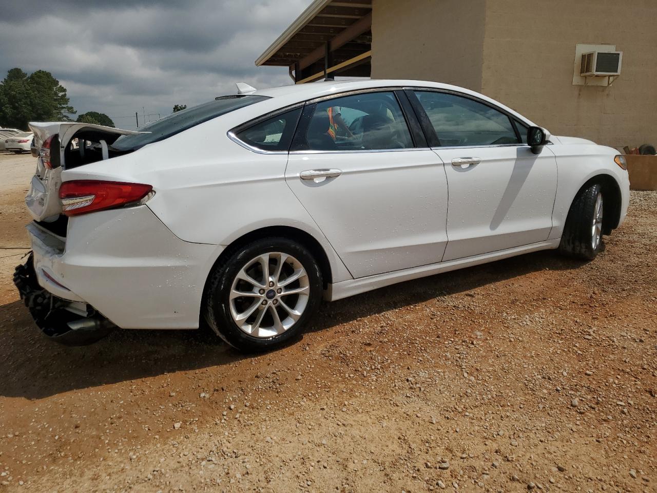 3FA6P0HD0KR246472 2019 Ford Fusion Se