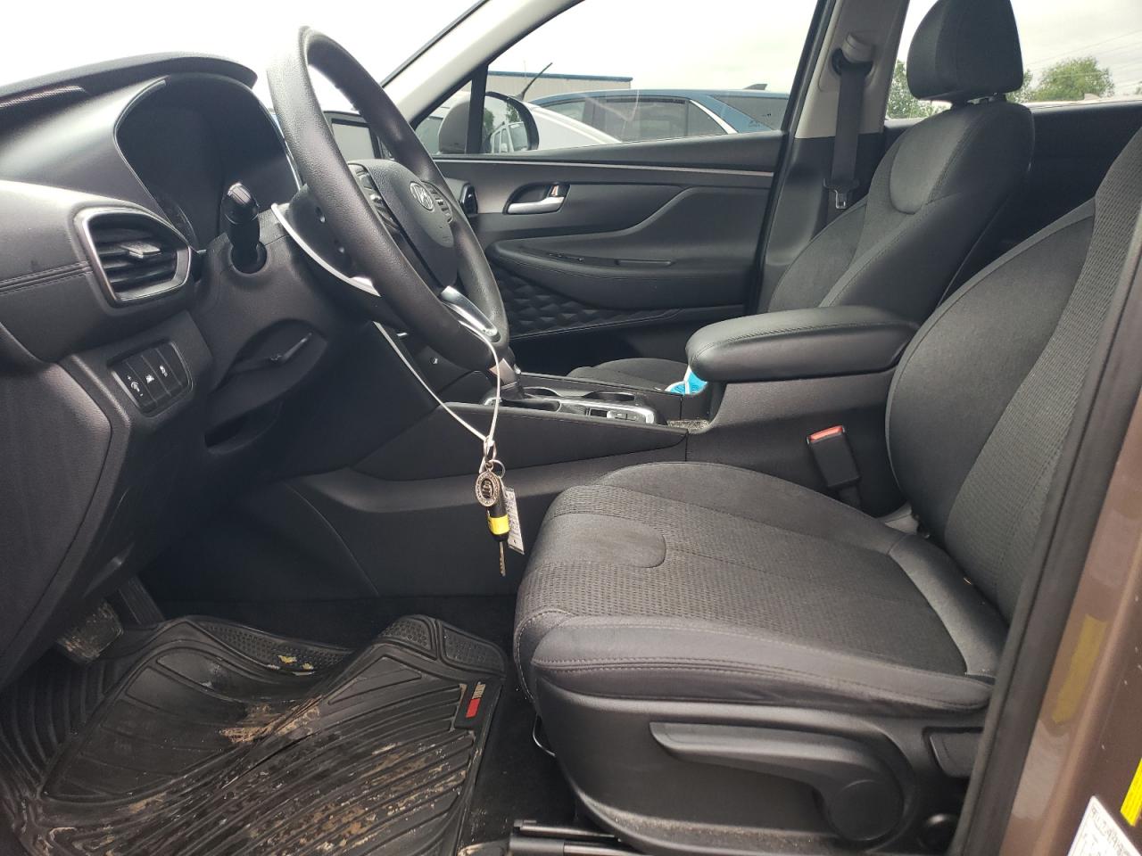 5NMS23AD8LH168110 2020 Hyundai Santa Fe Se