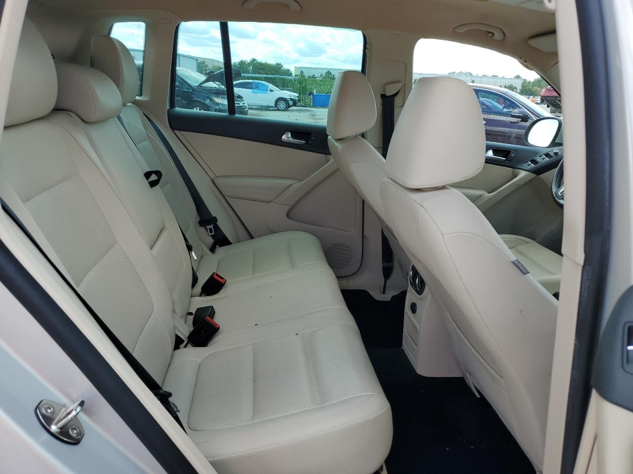 WVGAV3AXXDW567415 2013 Volkswagen Tiguan S