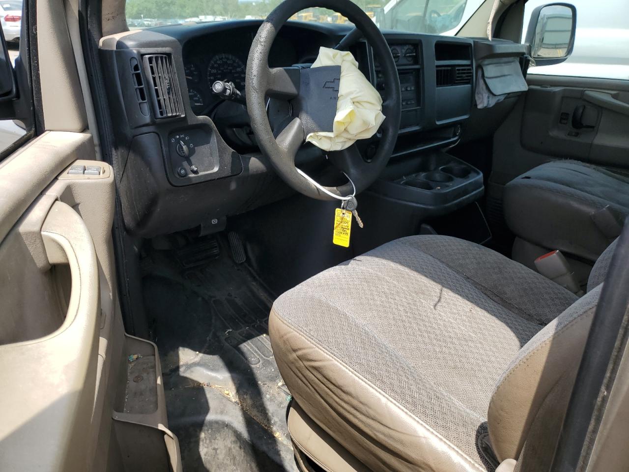 1GCGG25V141129245 2004 Chevrolet Express G2500