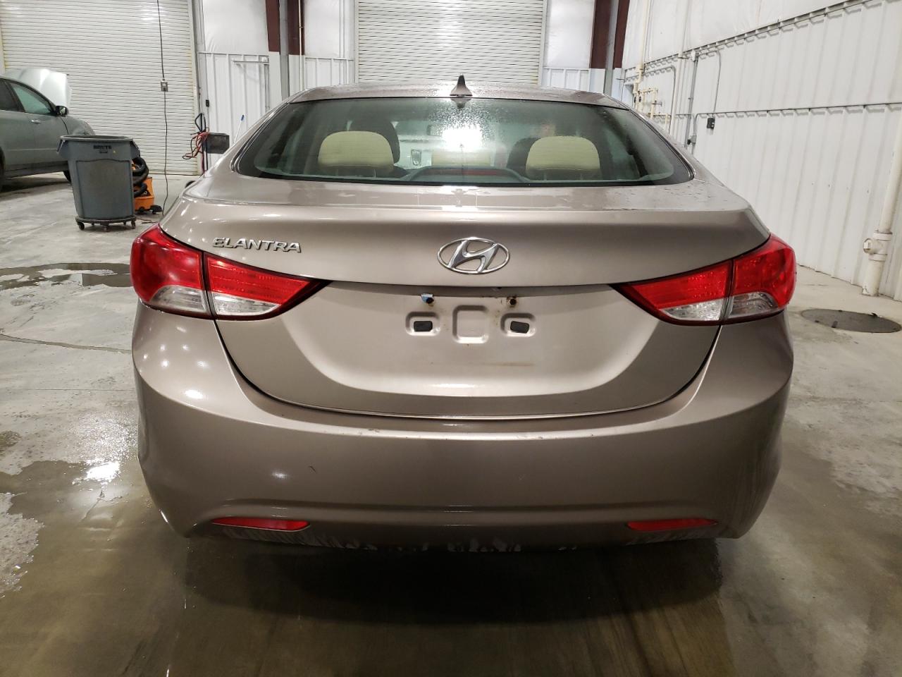 2013 Hyundai Elantra Gls vin: 5NPDH4AE1DH298787