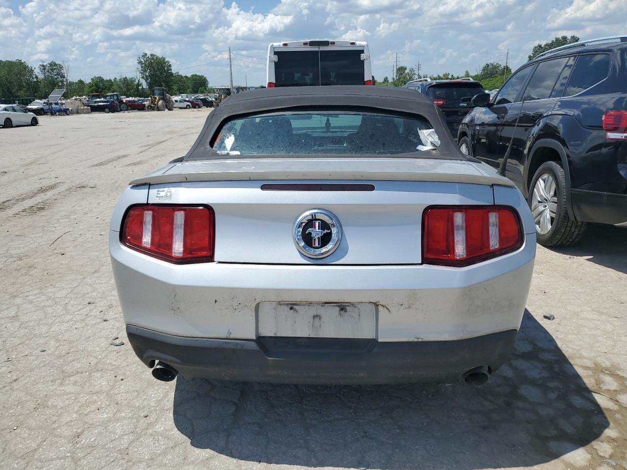 1ZVBP8EM8C5283265 2012 Ford Mustang