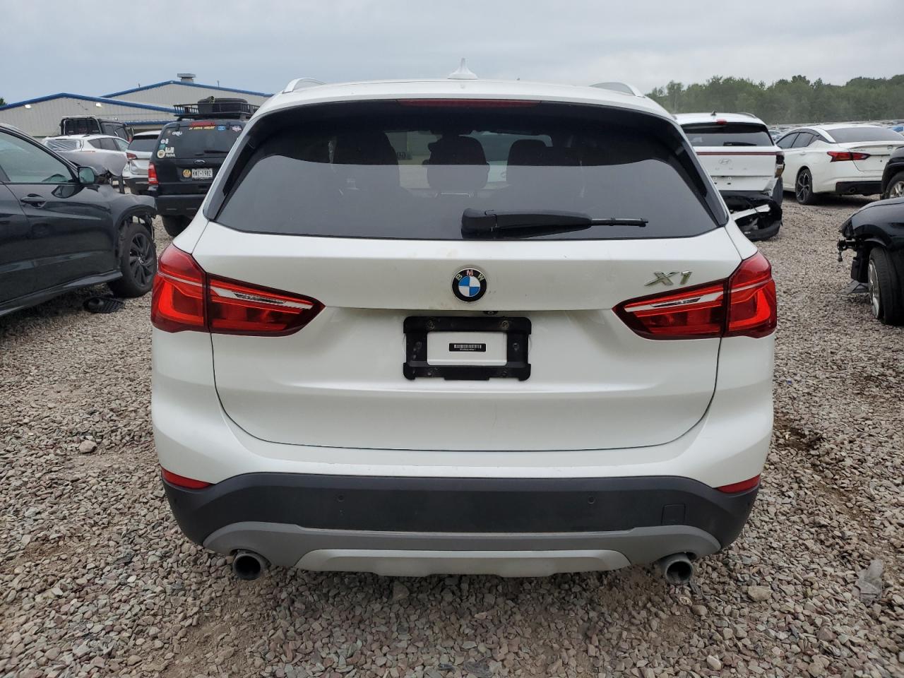 WBXHT3C33H5F80415 2017 BMW X1 xDrive28I