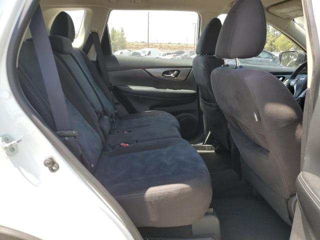 2015 NISSAN ROGUE S - KNMAT2MT2FP581304