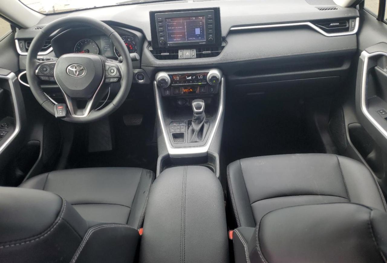 JTMA1RFV4MD068941 2021 Toyota Rav4 Xle Premium