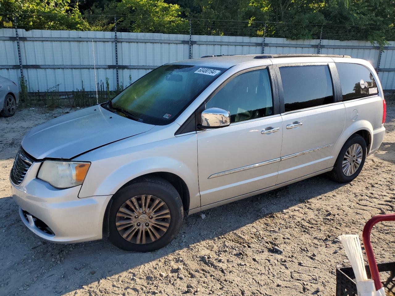 2A4RR8DG0BR716323 2011 Chrysler Town & Country Touring L