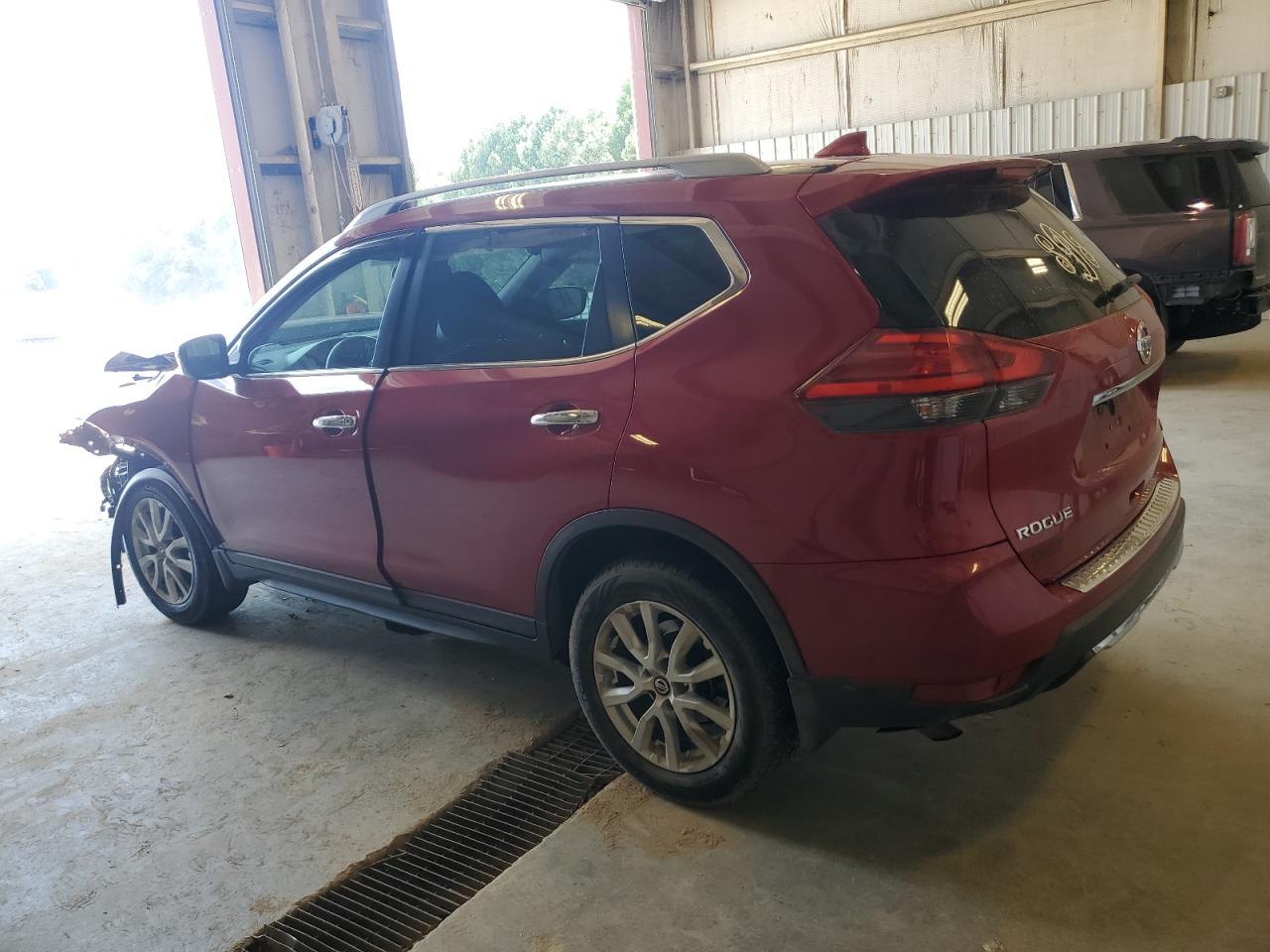 5N1AT2MT3HC863814 NISSAN ROGUE 2017