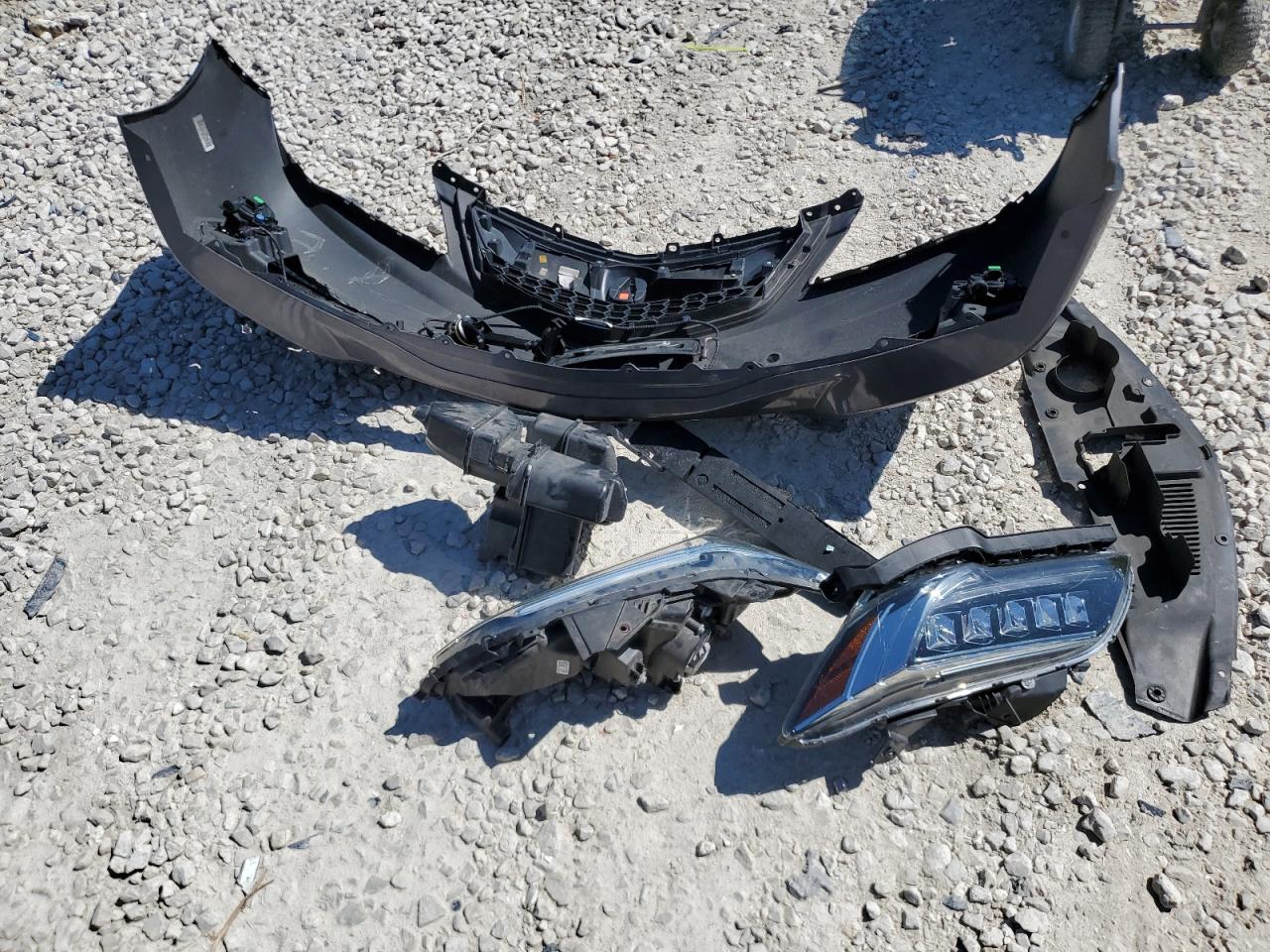 5J8TB4H72JL002222 2018 Acura Rdx Advance