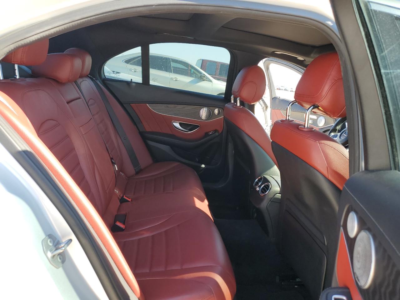 55SWF4JB2GU173318 2016 Mercedes-Benz C 300