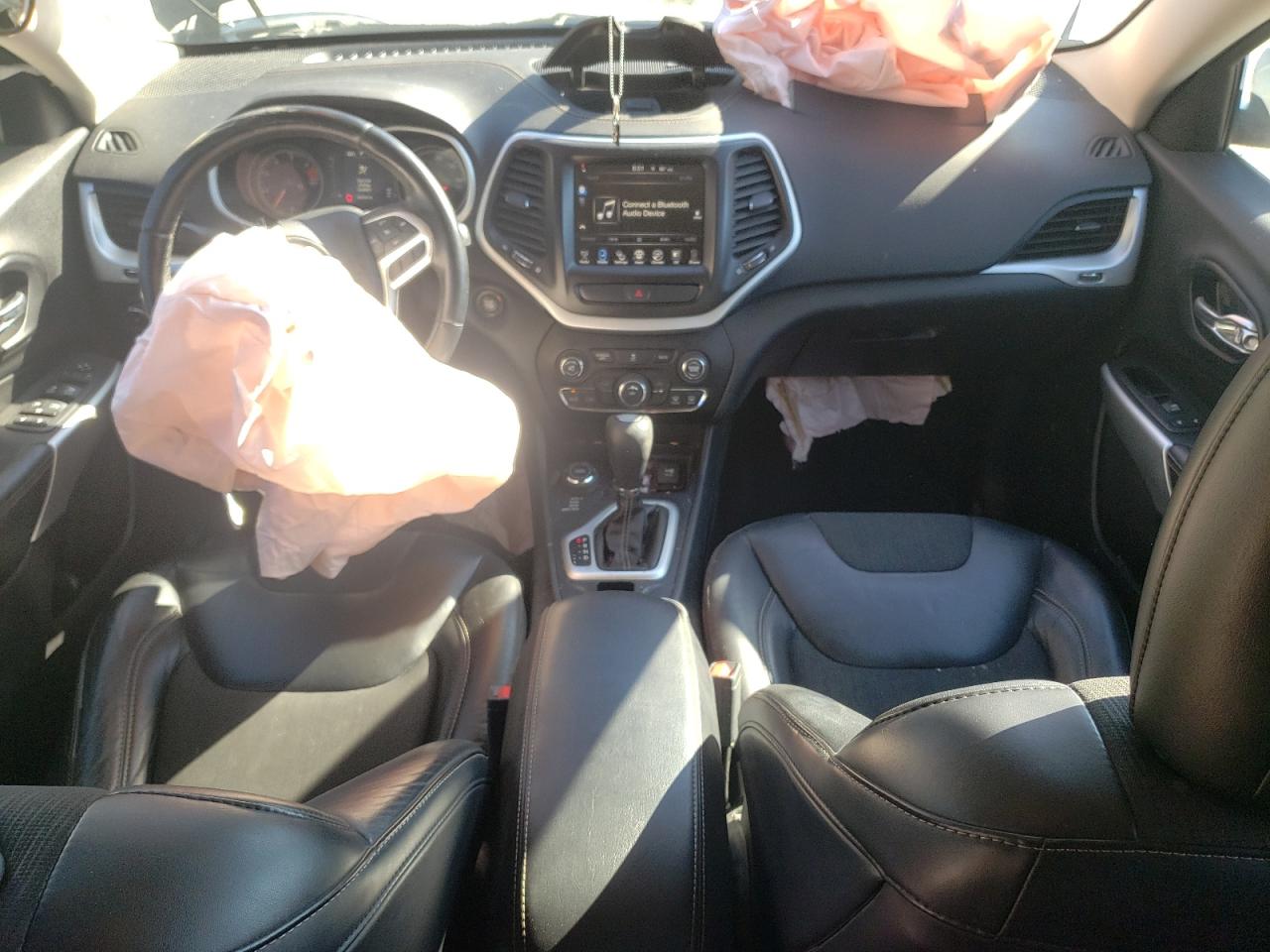 1C4PJMLB0JD529670 2018 Jeep Cherokee Latitude Plus