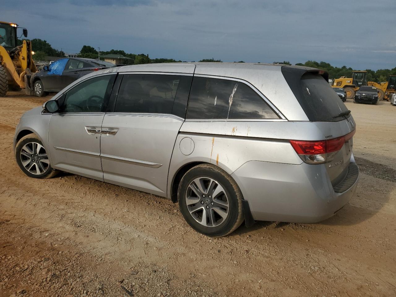2014 Honda Odyssey Touring vin: 5FNRL5H92EB115626