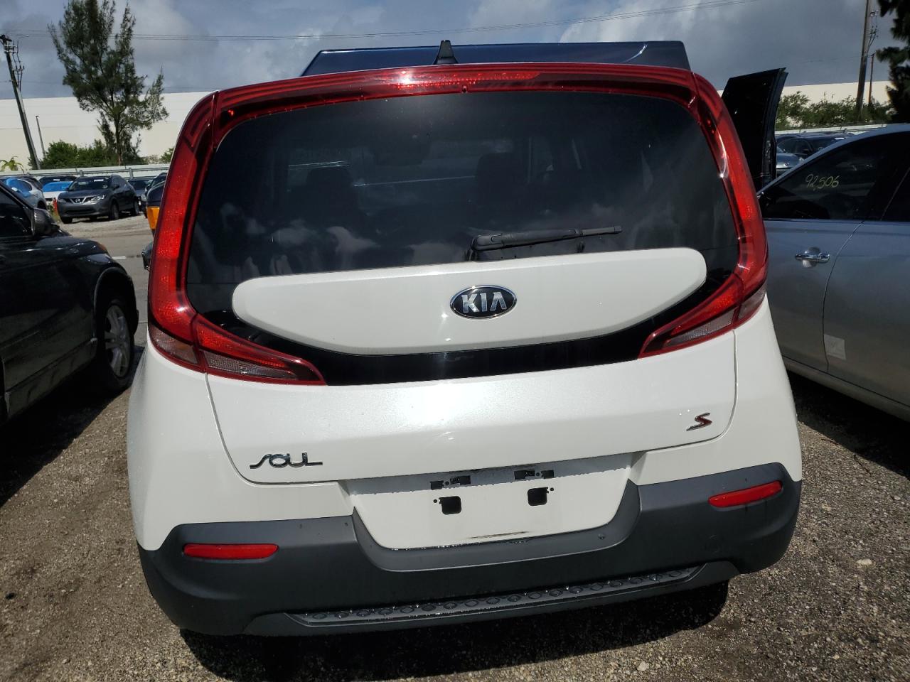 KNDJ23AU2M7773809 2021 Kia Soul Lx