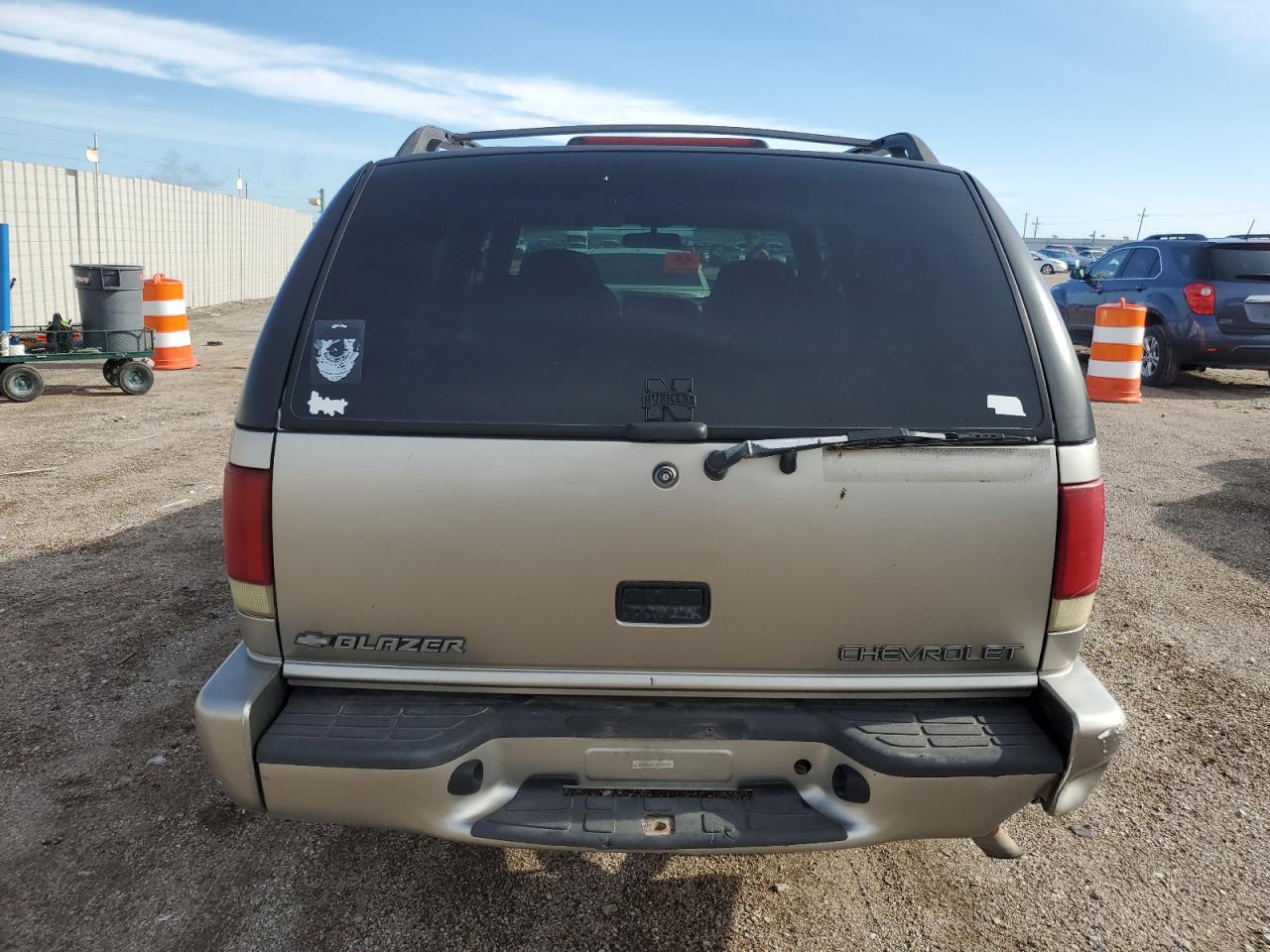 1GNDT13WXY2210482 2000 Chevrolet Blazer