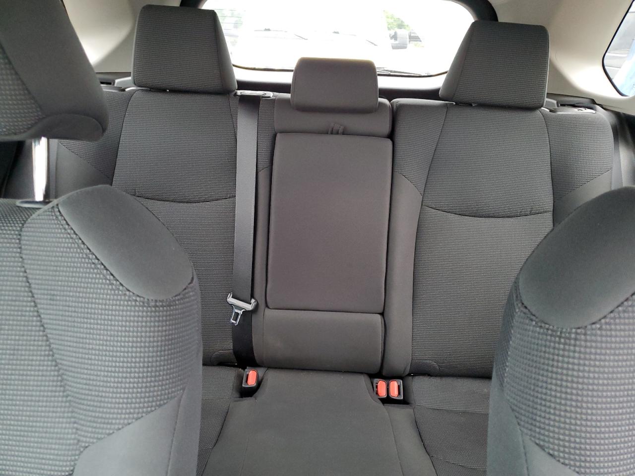 2T3G1RFV8MW140267 2021 Toyota Rav4 Le