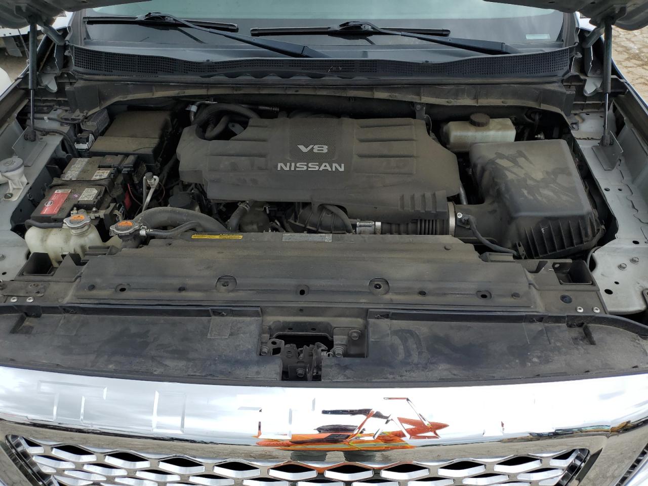 1N6AA1E65HN570818 2017 Nissan Titan Sv