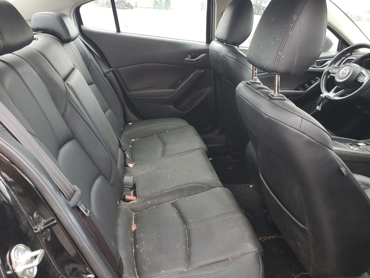 JM1BN1V71H1119557 2017 Mazda 3 Touring